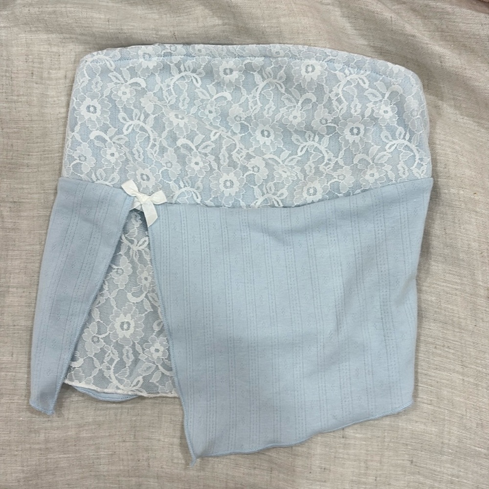 Light blue and lace tube top!! super cute size xs/s!
